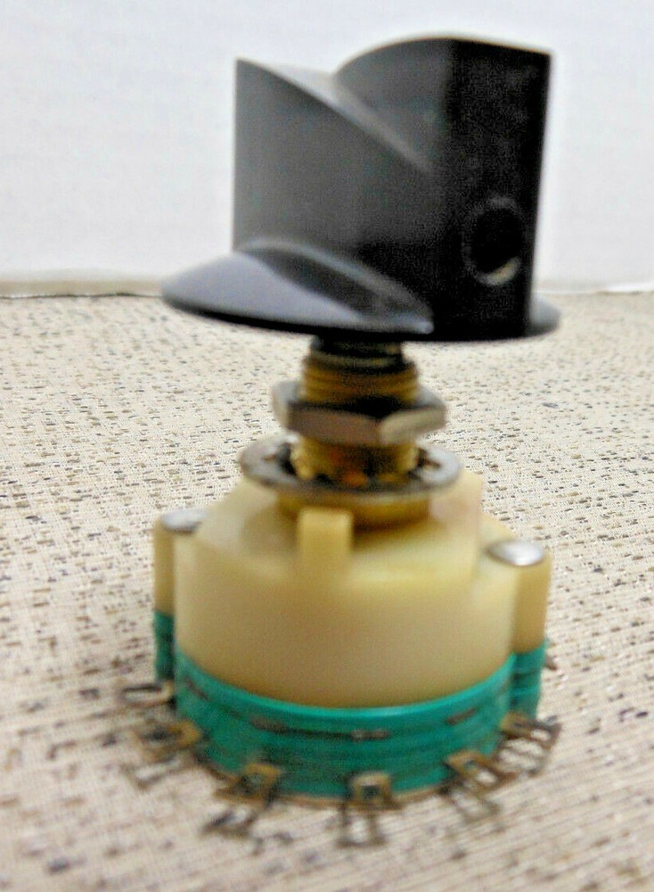 Stackpole Rotary Switch 1 Pole/12 Position w/ Bakelite Pointer Knob Tested /New