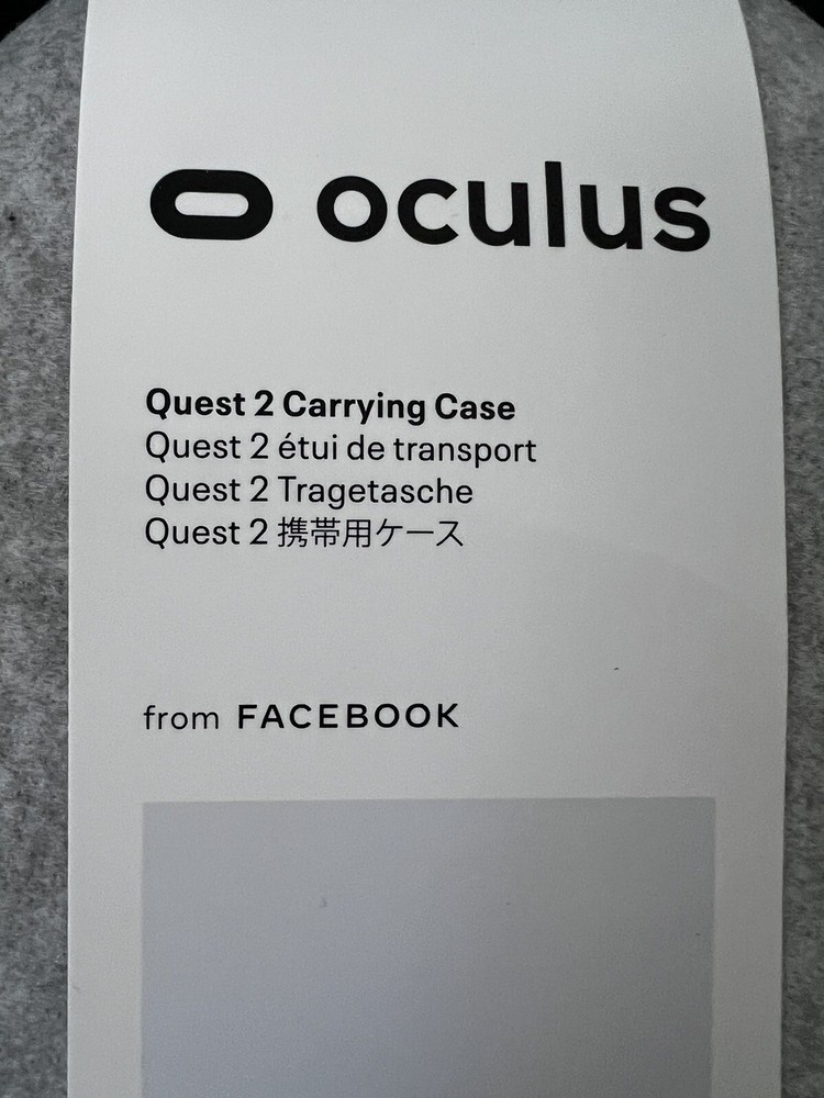 oculus Meta Quest 2 VR headset carring case. NEW