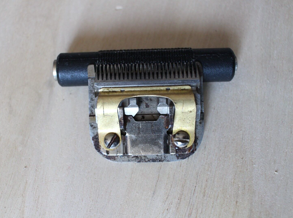 OSTER PROFESSIONAL No. 50 Size 000 CLIPPER BLADE -USED