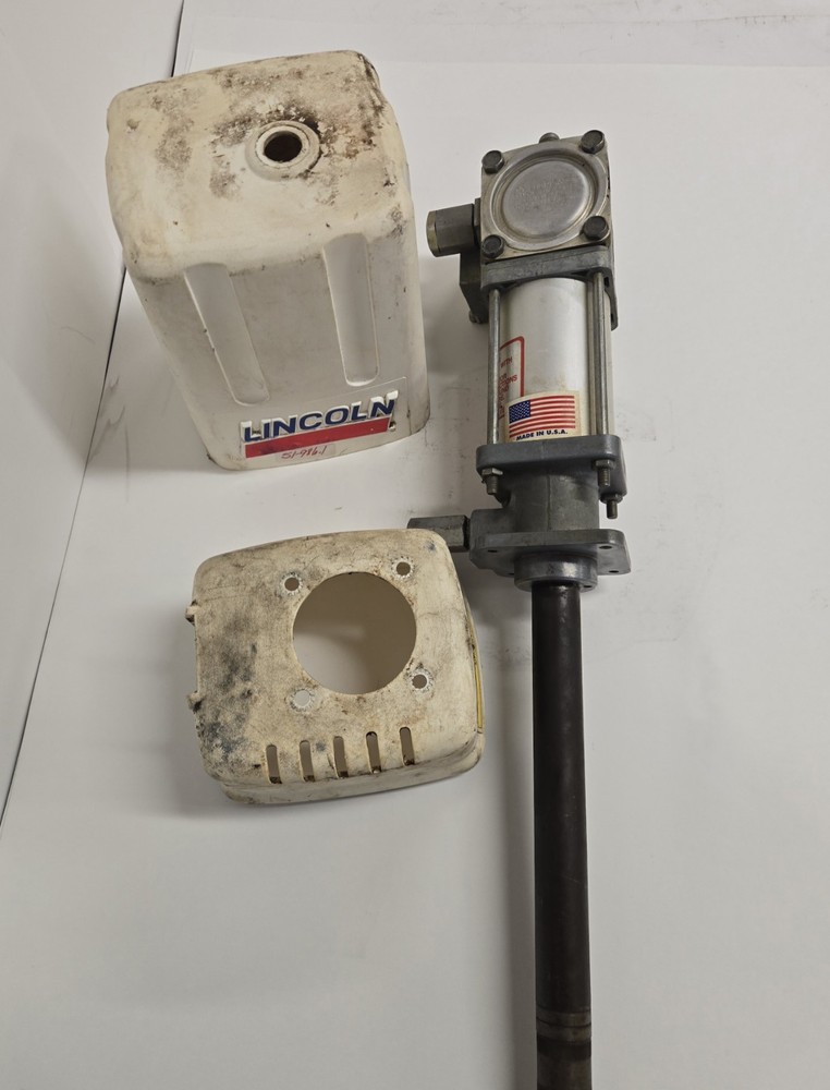 LINCOLN PNEUMATIC GREASE PUMP