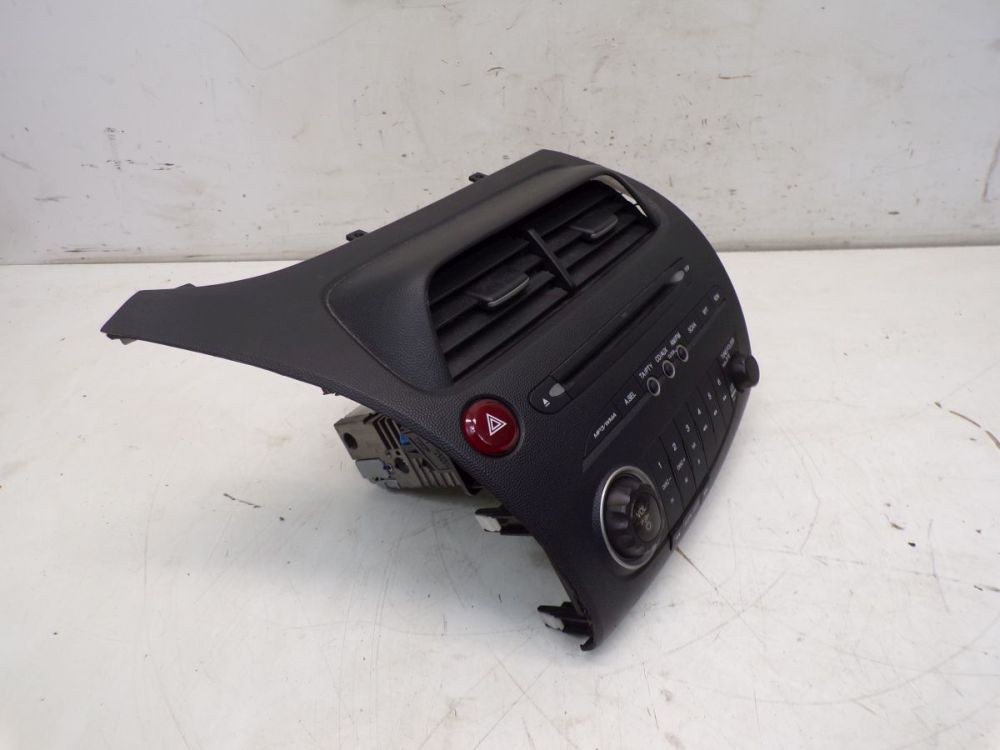 Radio/CD-Chsler-Kombination Emergency Lights, Grids, Code Not Present