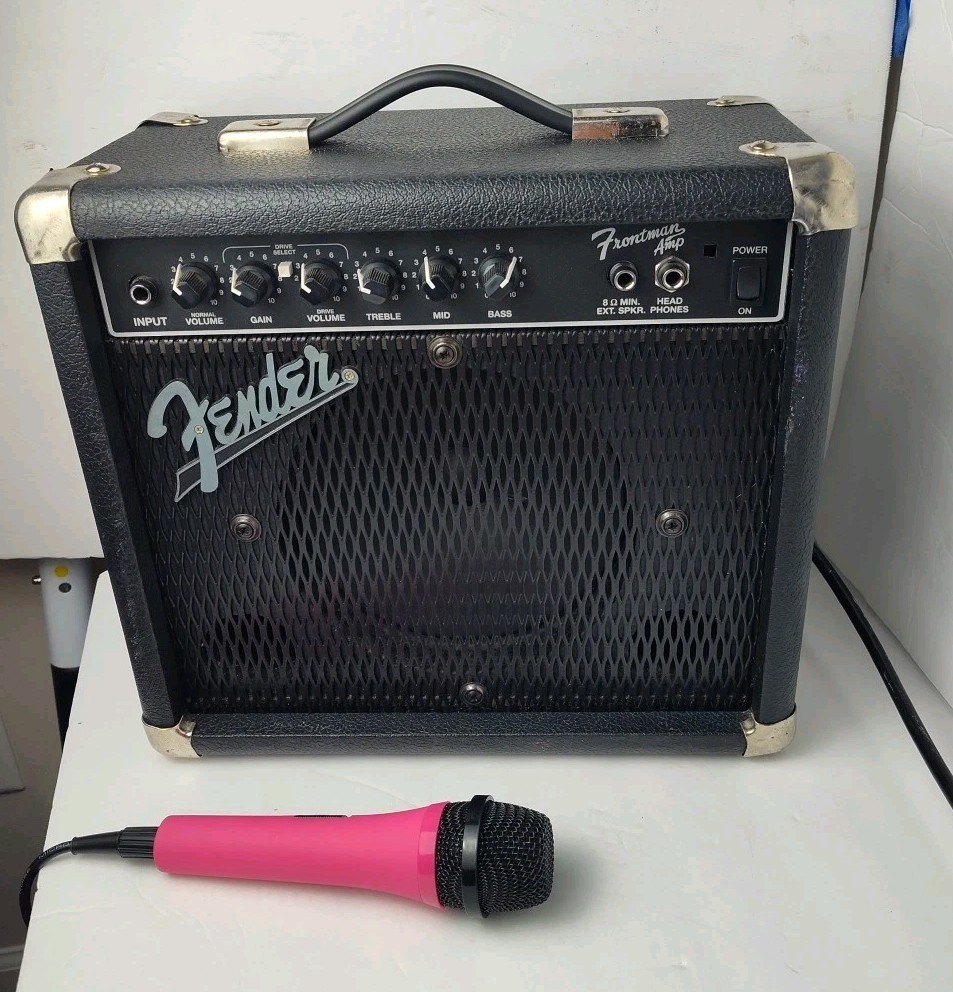 AMP + 1 Mic - Fender Frontman Pr241 Amp, READ BELOW