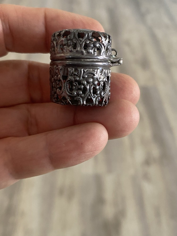 Antique 925 Sterling Silver Thimble Case Holder / Pendant