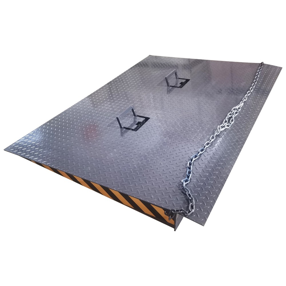 Heavy Duty Mobile Loading Dock Ramp 6000kg Capacity 1.5m Platform Adjustable H