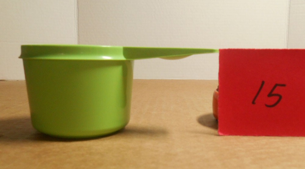 Candy Apple Green Tupperware Measuring Cup 2/3 Cup #763 R15