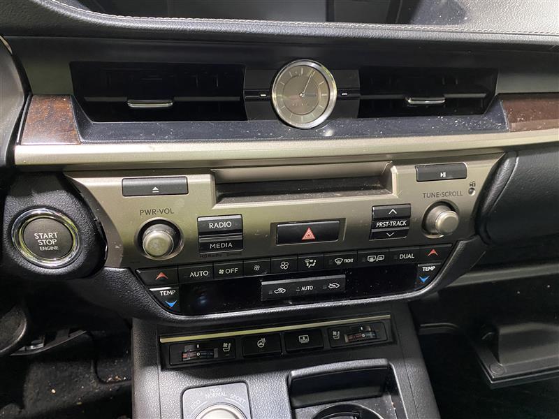 Used Automatic Transmission Shift Lever Assembly fits: 2013 Lexus ES350 Grade A