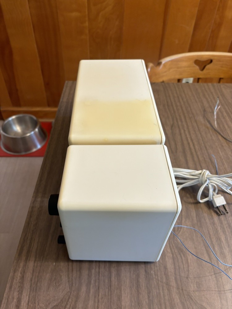 Advent Model 400 Radio and speaker