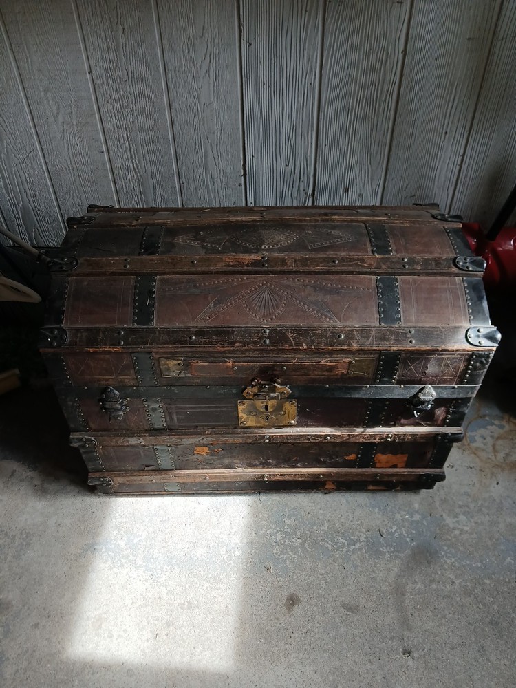 Antique Steamer Trunk with Tray