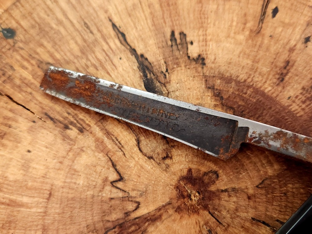 Unknown VTG Straight Razor