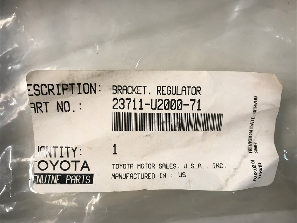 NEW OEM REGULATOR BRACKET #23711-U2000-71 TOYOTA FORKLIFT