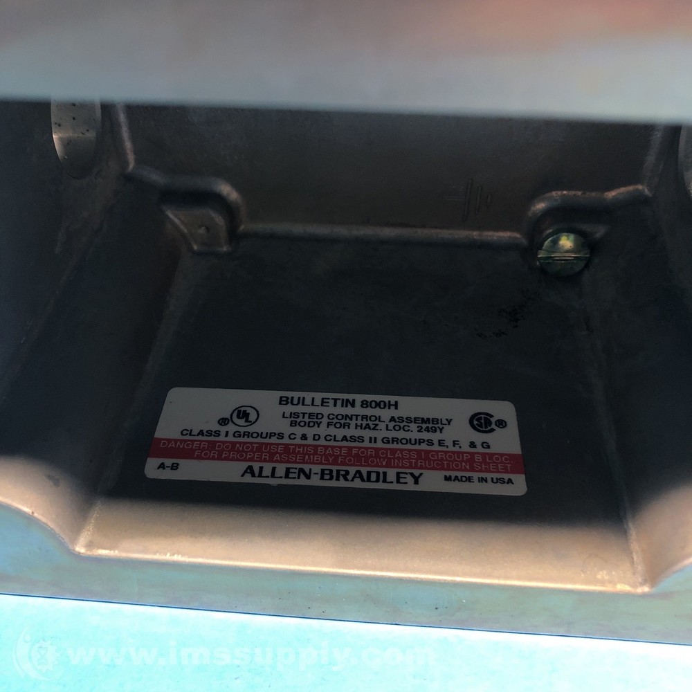 ALLEN BRADLEY 800H-1HVX7M1 FNIP