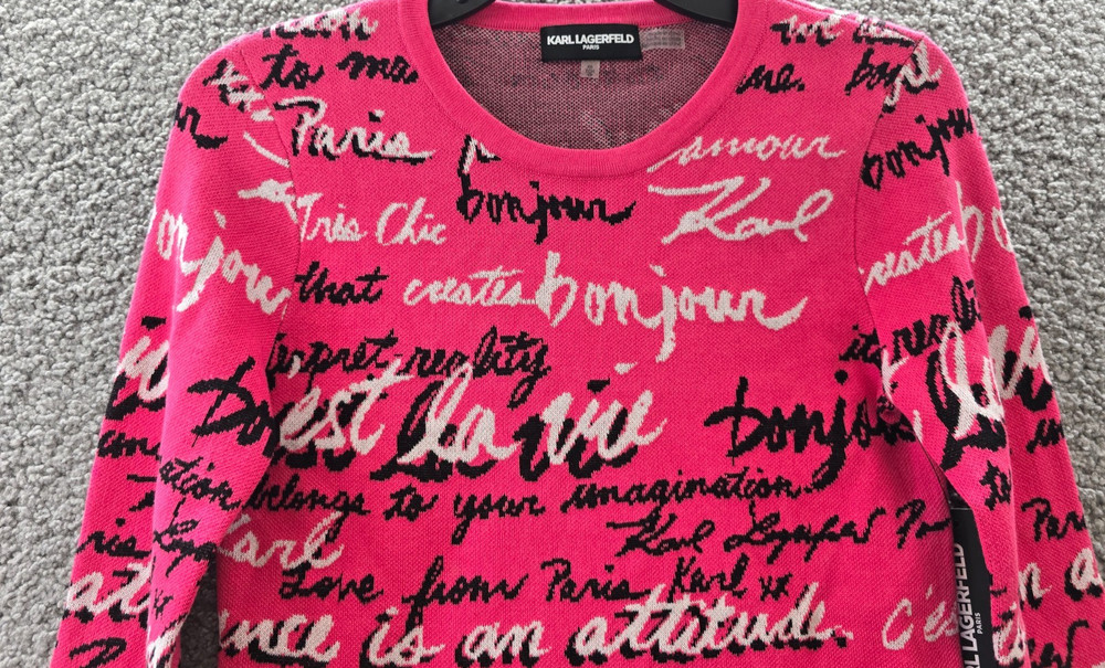KARL LAGERFELD PARIS Allover Script Sweater Women's XS Teaberry Multi Pullover