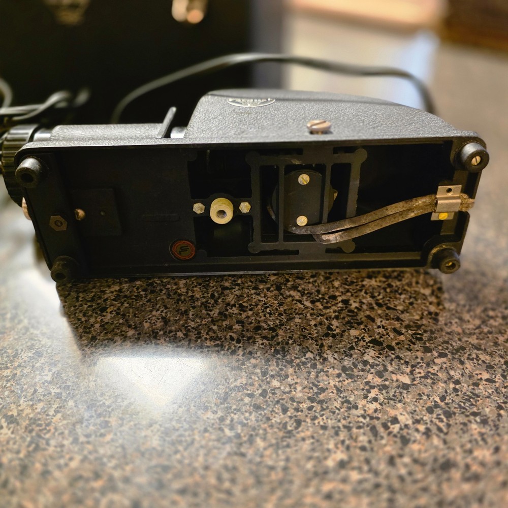 Vintage Argus Slide Projector - UNTESTED