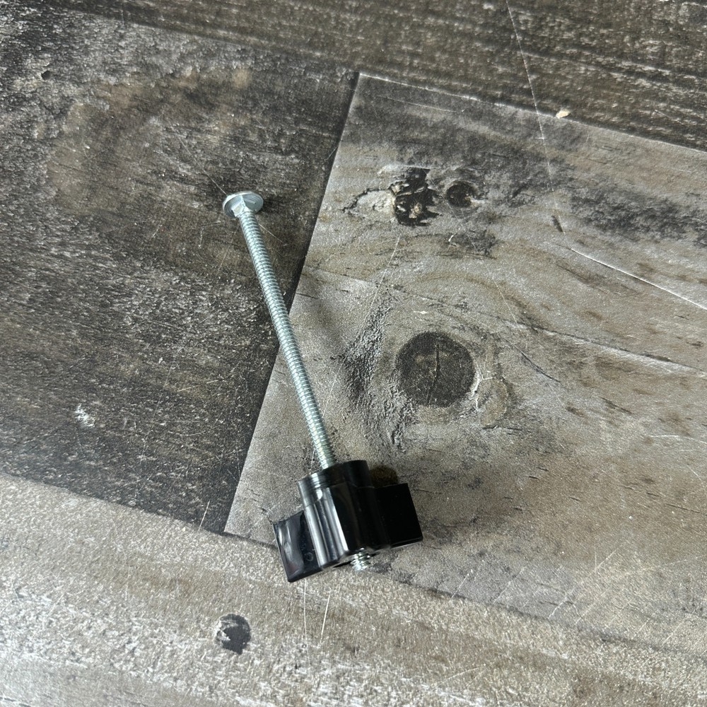 STITCHERS WONDER-ROTATING SCROLL FRAME Stand - Hardware Replacement Piece Part B