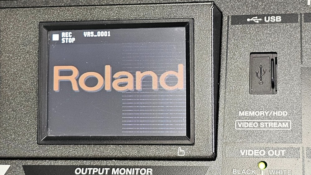 Roland VR-5 AV Mixer & Recorder - READ DESCRIPTION