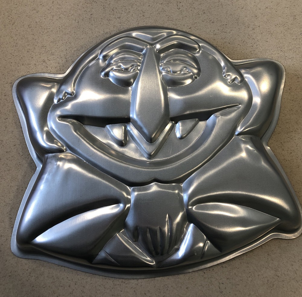 Wilton Cake Pan/ The Count - New