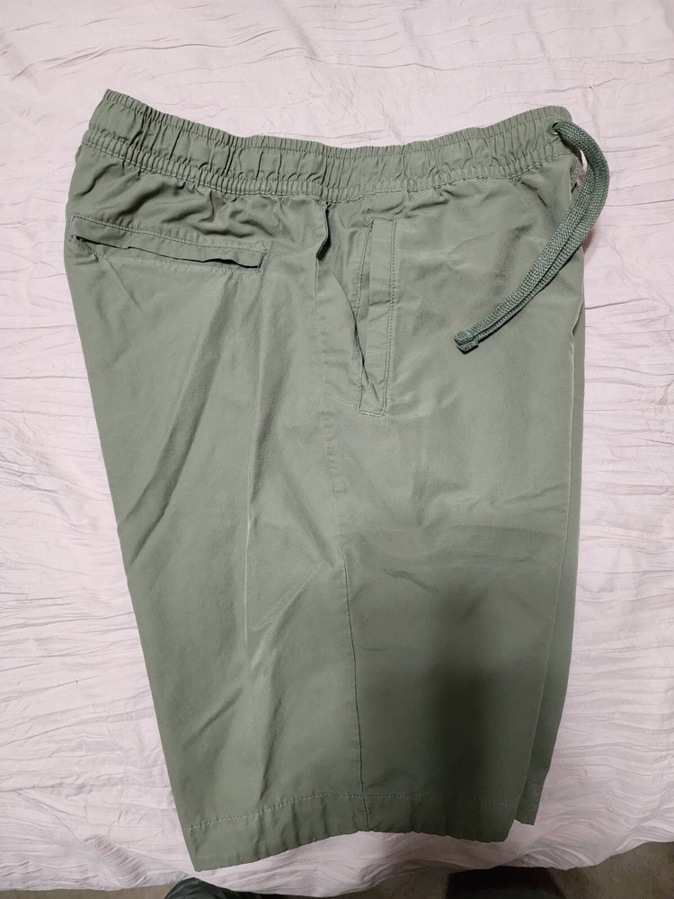 Nike Green Shorts Mens Medium Blue Tag