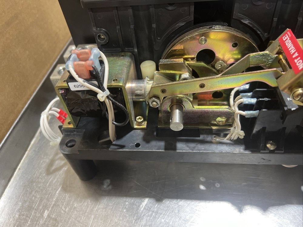 ASCO AUTOMATIC TRANSFER SWITCH Cat No E07ATSC30260N5XC Nos Surplus. Fresh Pull