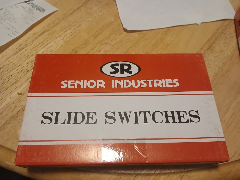 25 Pieces SPDT PC Mount Right Angle Tiny Slide Switch New Open Box Unused