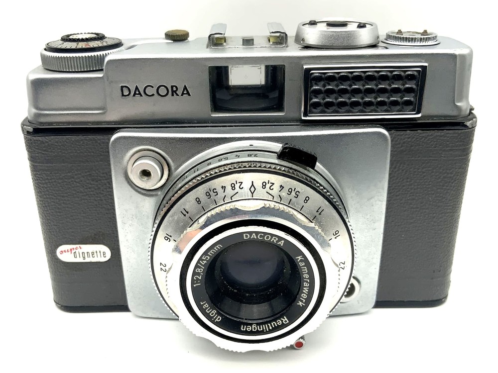 Dacora Super Dignette Viewfinder Camera With Dignar 1:2.8/45Mm