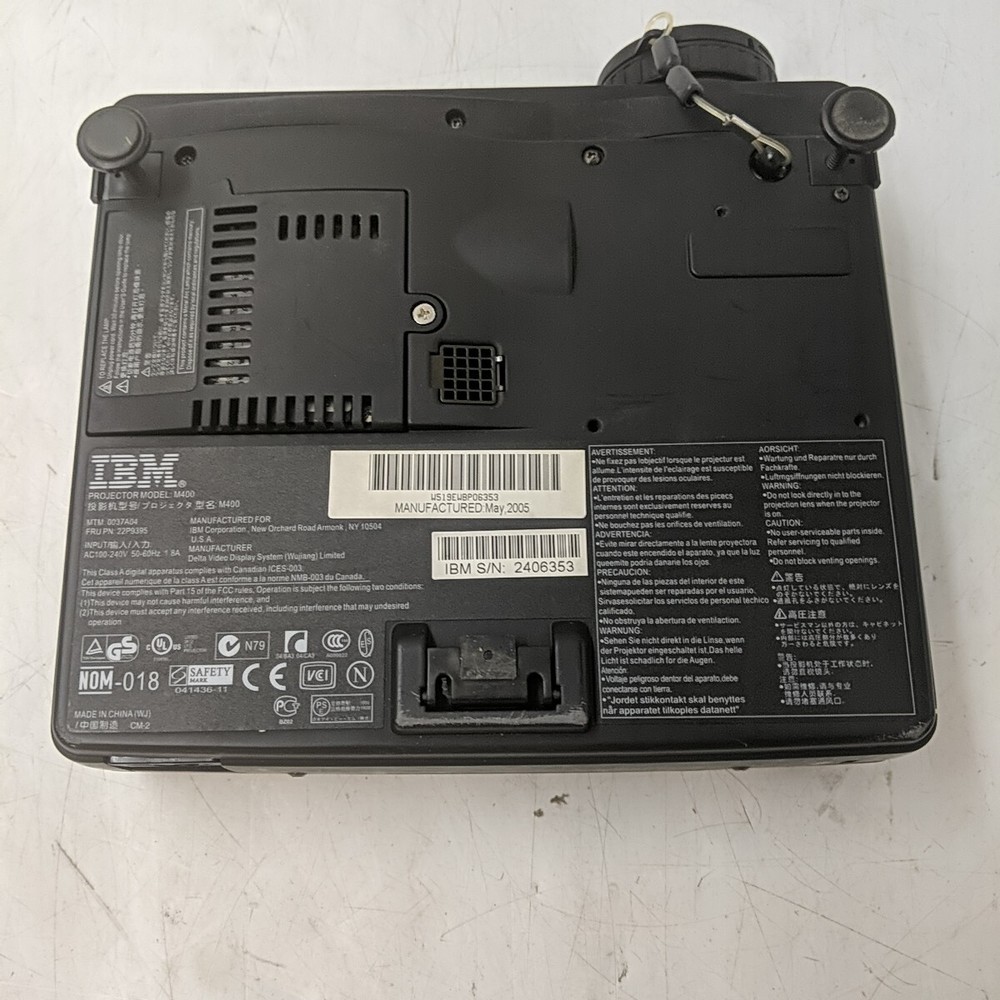 IBM M400 DLP Projector