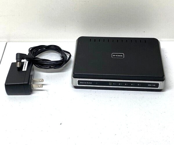 D-Link DES-1105 5-Port Fast Ethernet LAN Network Switch Hub working TESTED
