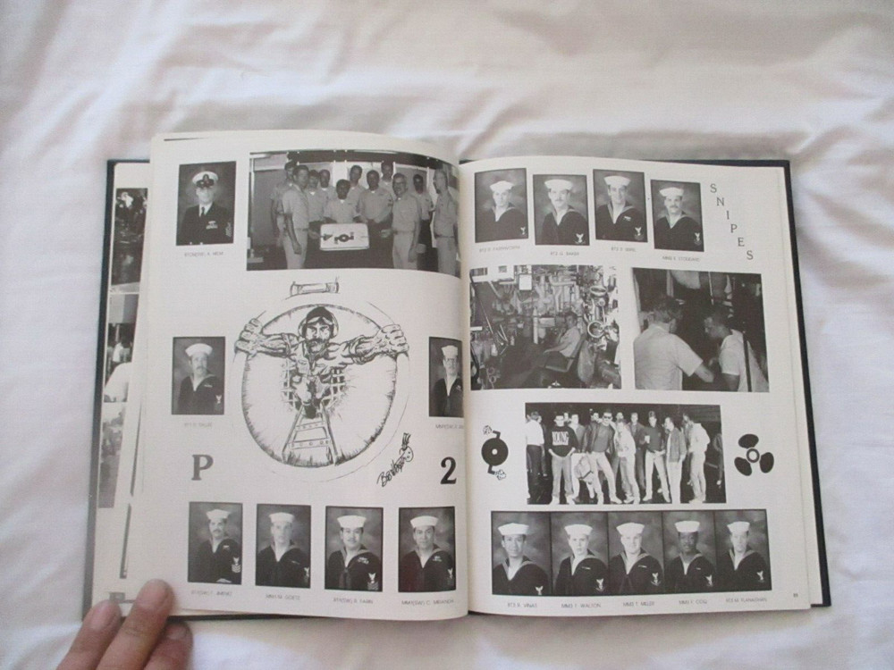 US Navy USS Duluth LPD-6 1989 WESTPAC Deployment Cruise Book