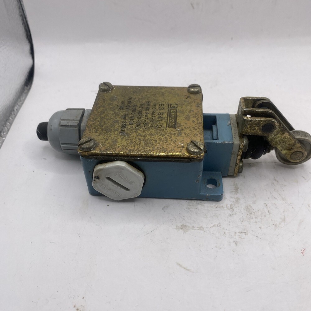 Crouzet 83-841-0 Roller Lever Limit Switch P4
