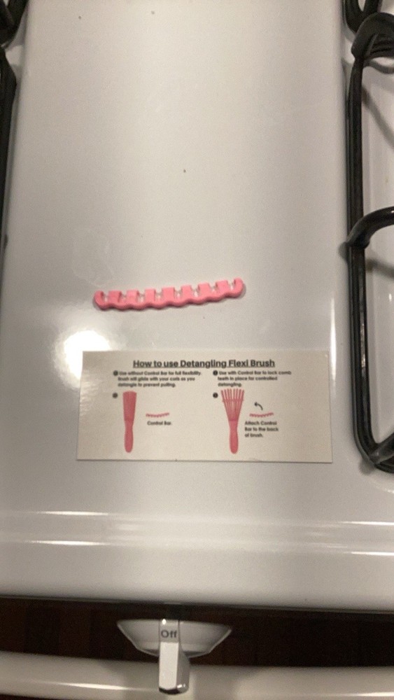 Rizzo curls detangling flex brush