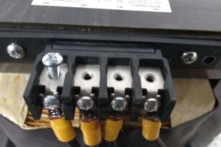 Square D 9070T3000D1 240VAC; 480VAC Input 3 kVA Control Transformer (C)