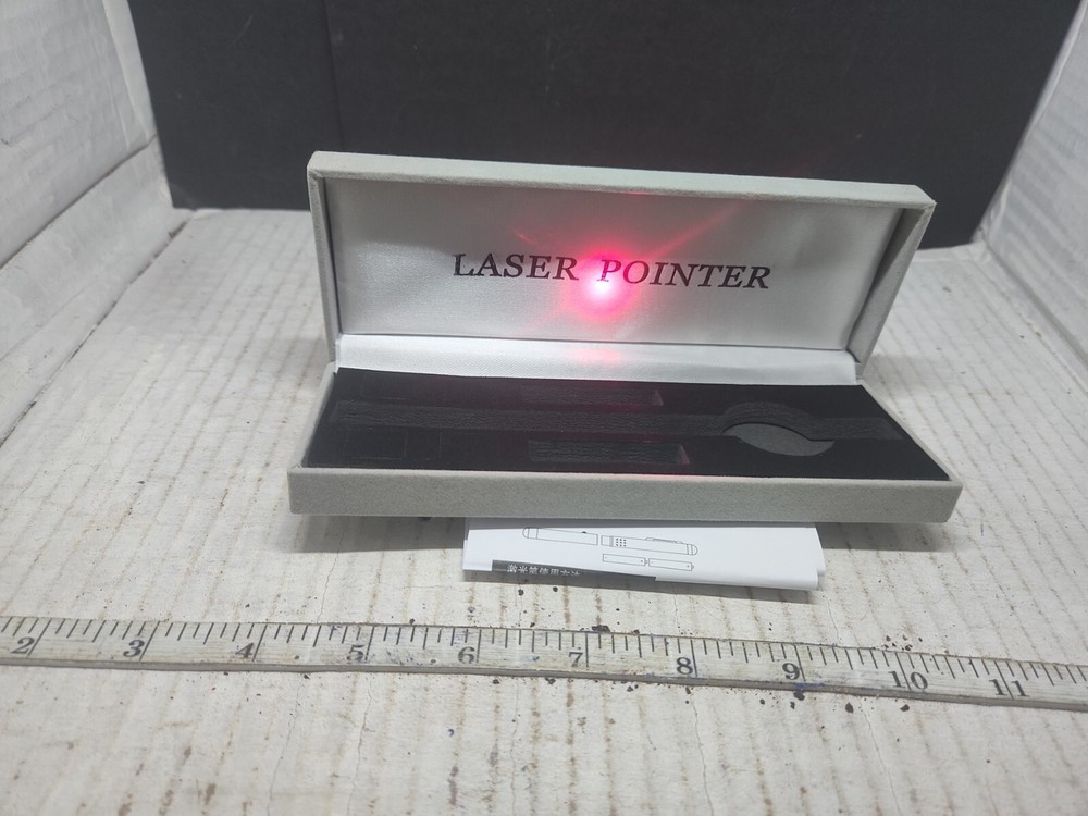 New Red Laser Pointer With Batteries