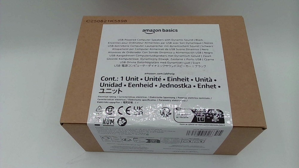 Amazon Basics USB Plug-n-Play Computer Speakers PC Laptop Black