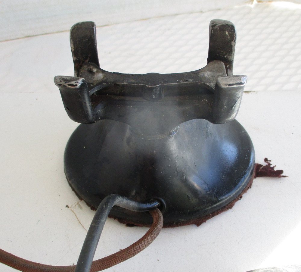 Vintage 1930s Bell Table Telephone (oval base)
