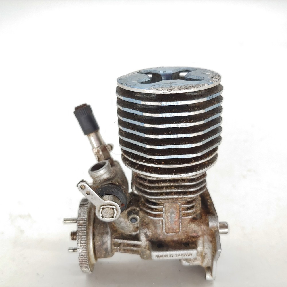 GUMMY/LOW COMPRESSION: Traxxas TRX 15 Nitro Engine RC Nitro Truck
