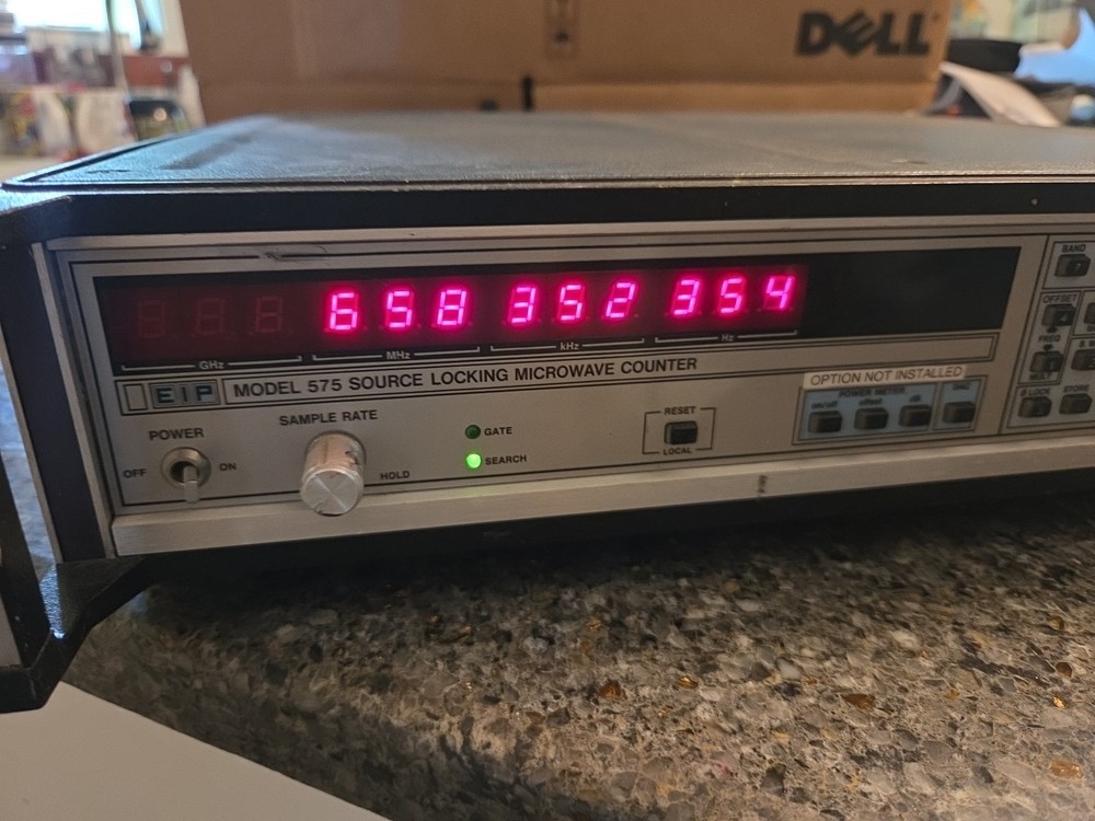 575 Source Locking Microwave Counter