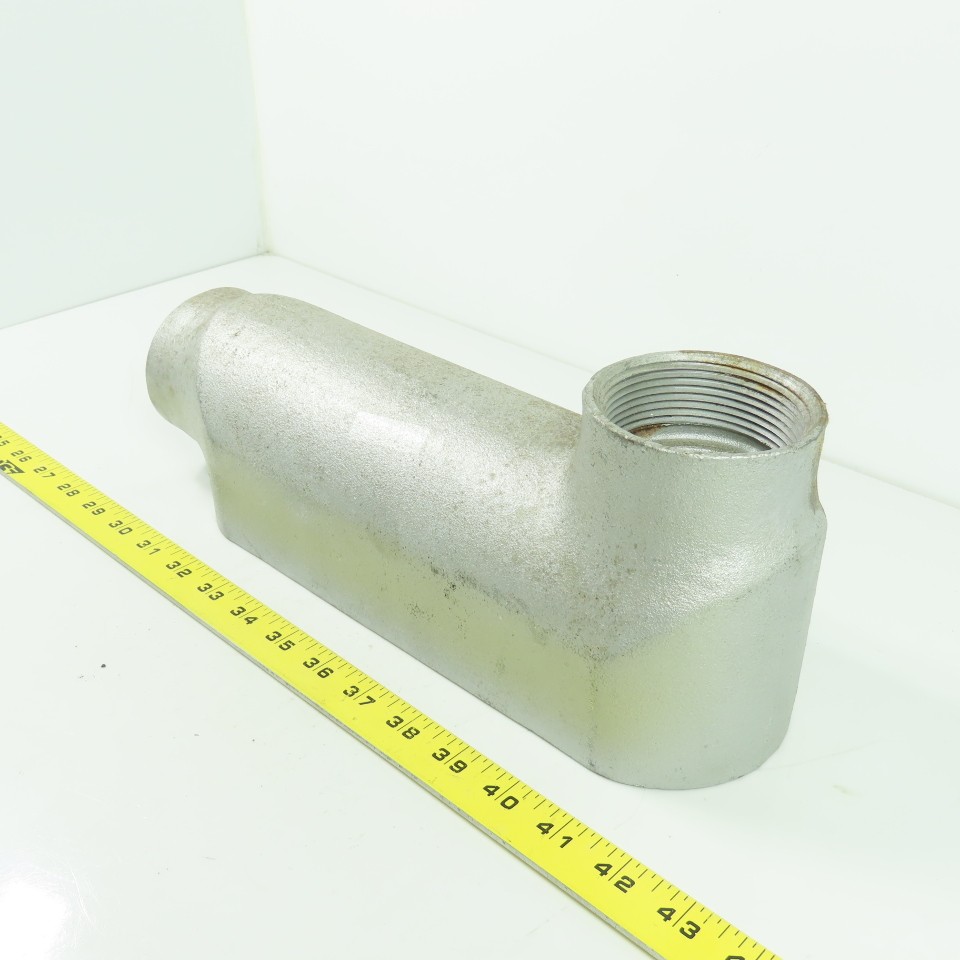 SCI LB 2-1/2" Conduit Body Threaded Hub 3#300MCM