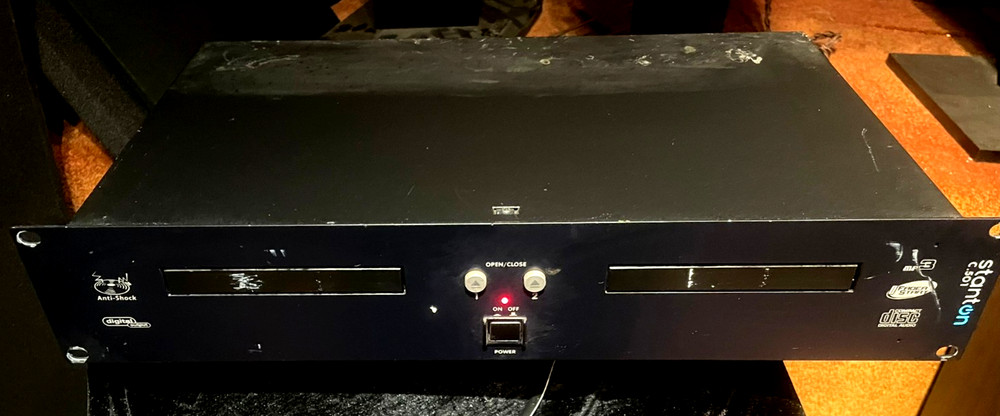 Stanton C.501 Dual Rackmount CD/MP3 player Pre-Owned