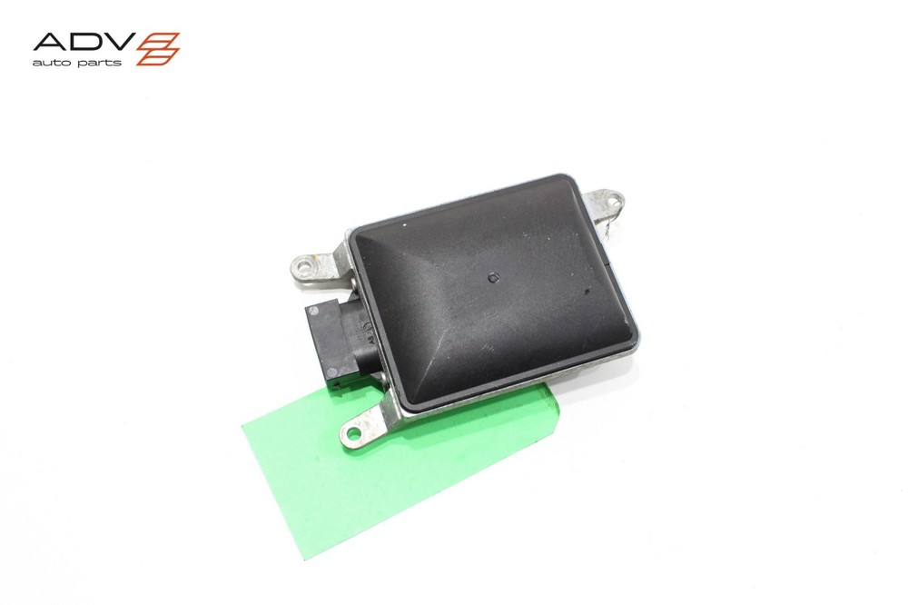 2015 - 2021 PORSCHE MACAN REAR RIGHT SIDE BLIND SPOT RADAR SENSOR MODULE OEM
