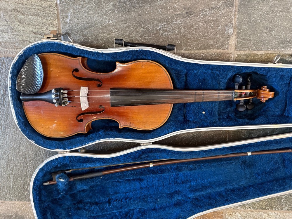 3/4 size Violin with case.  Made in Germany