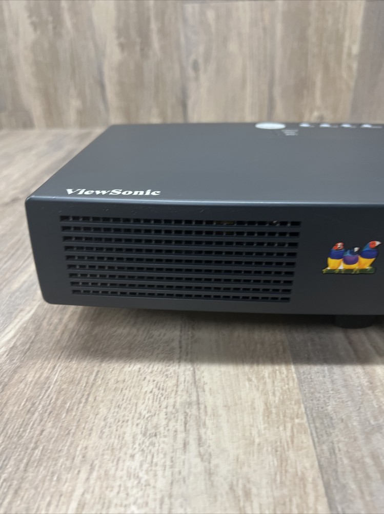 VIEWSONIC PJ551 LCD PROJECTOR Untested