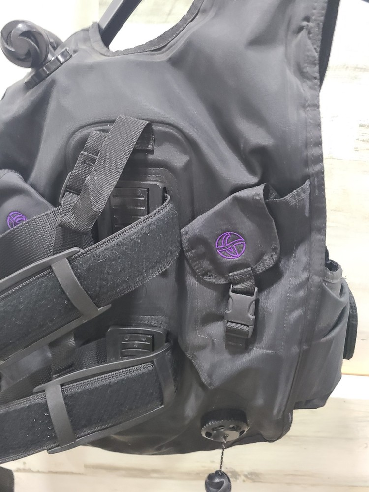 Genesis Athena Womens BCD Size Med