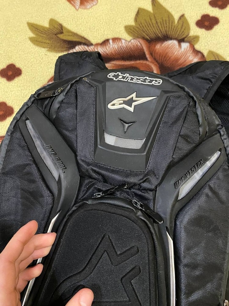 motorcycle backpack alpinestars