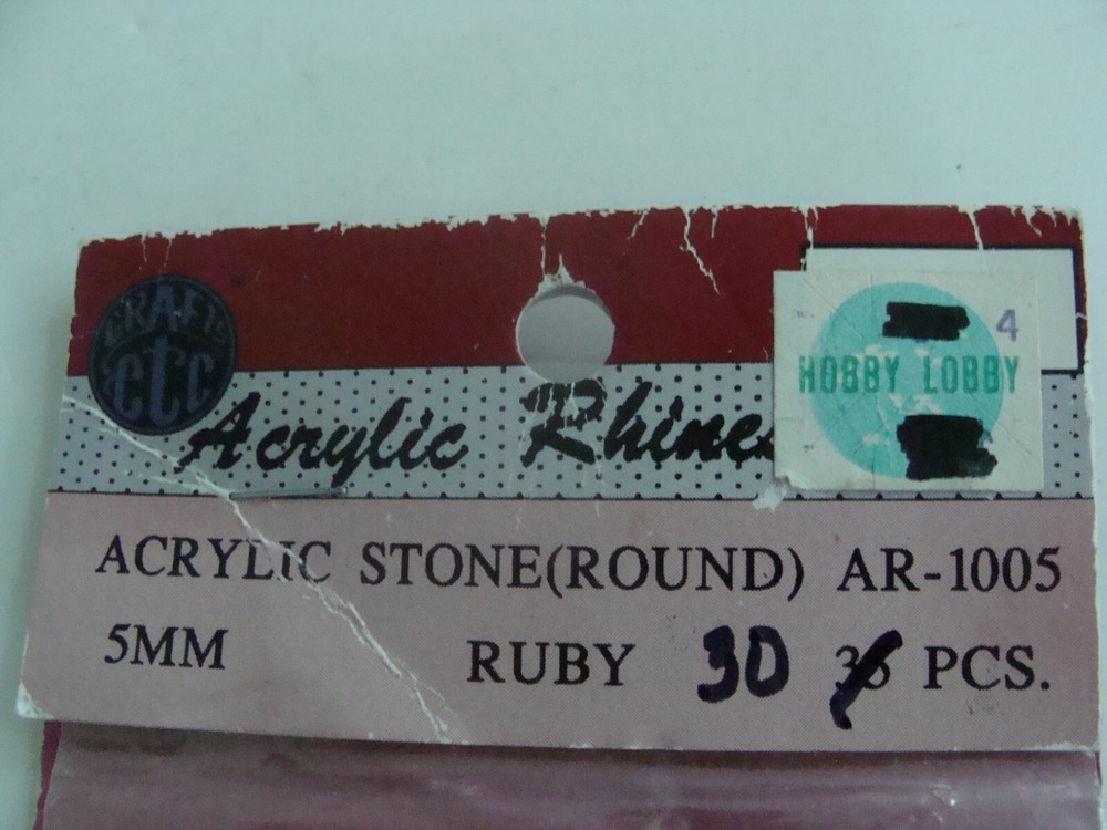 VTG Acrylic Rhinestones 30 pcs 5mm Ruby Red