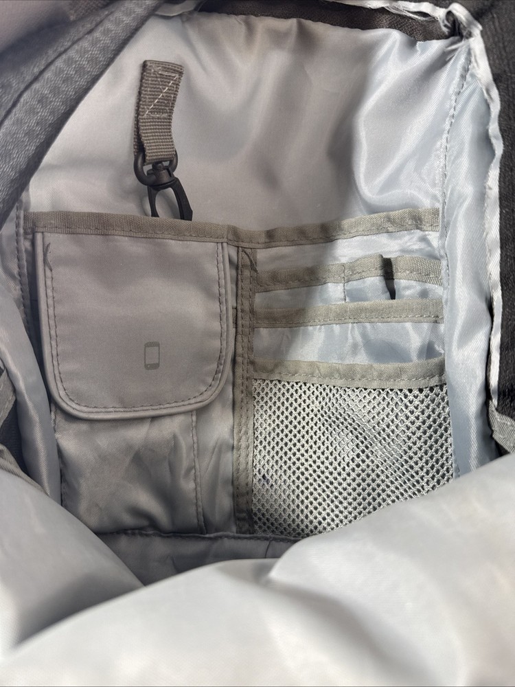 High Sierra Back Steadfast 35