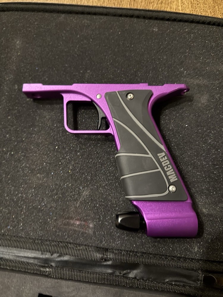 Macdev XDR Paintball Gun With Case And Both Trigger Frames. Ready To Use