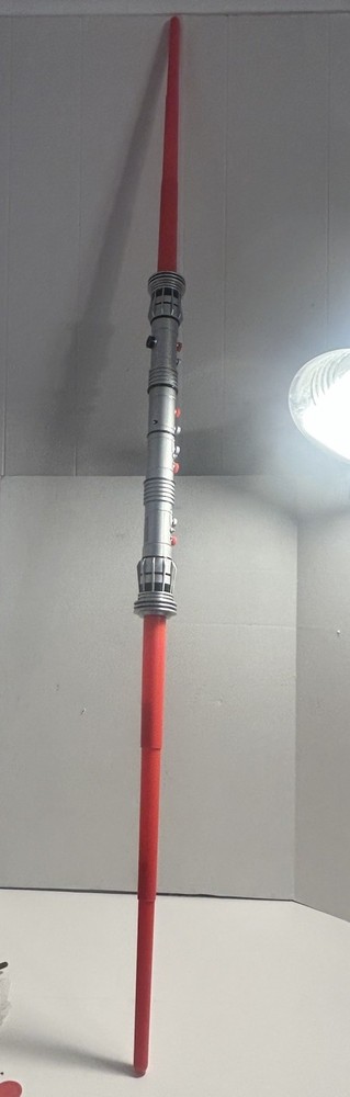 Hasbro Star Wars Darth Maul Double-Bladed Lightsaber 2011 Model: C-2822A Cosplay