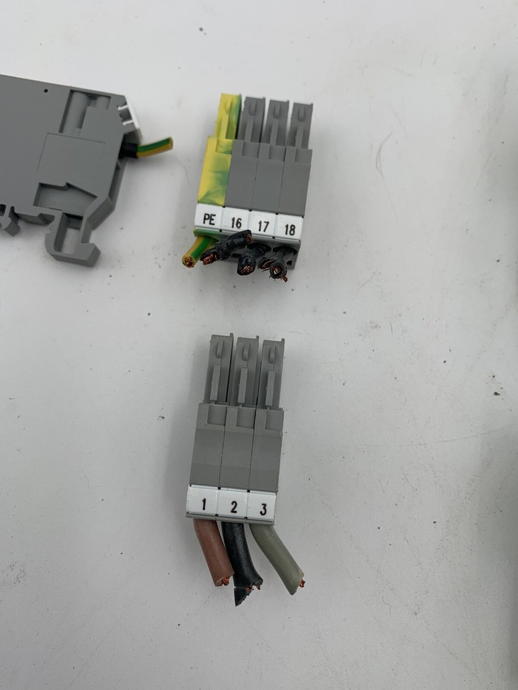 Lot Of Phoenix Contact Read Description For Types And Quantities