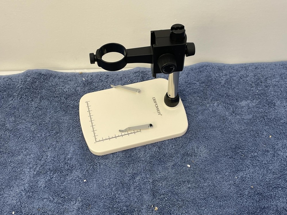 XClifes LCD Digital USB Microscope 7