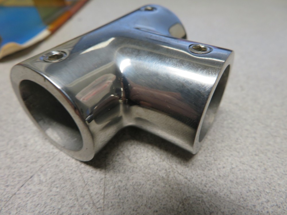NOS Whitecap 7/8" 90 Degree Tee SS Rail Fitting #6043C