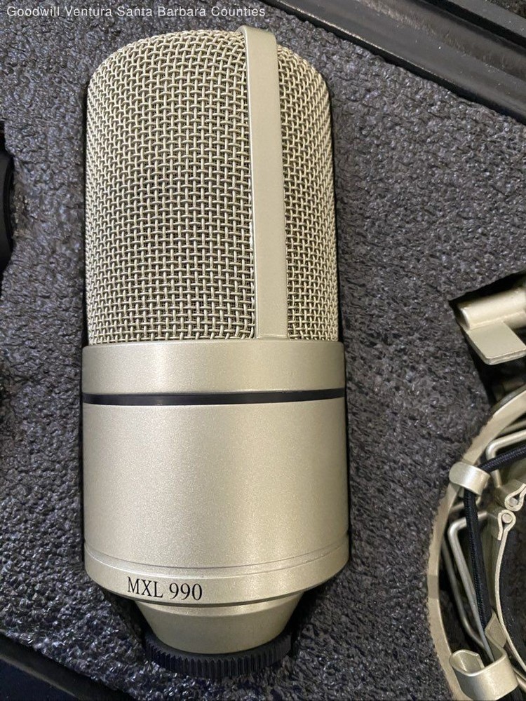 MXL 990 Condenser Microphone - Tested